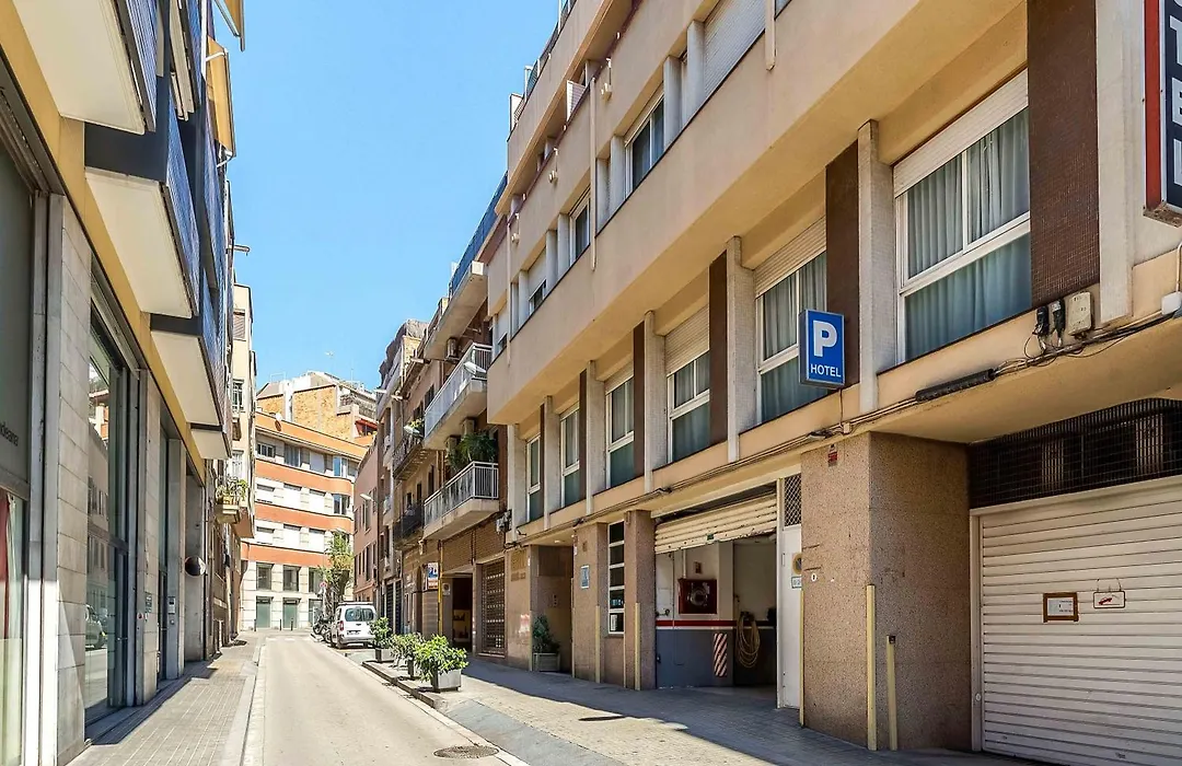 Aparthotel Bertrán-1